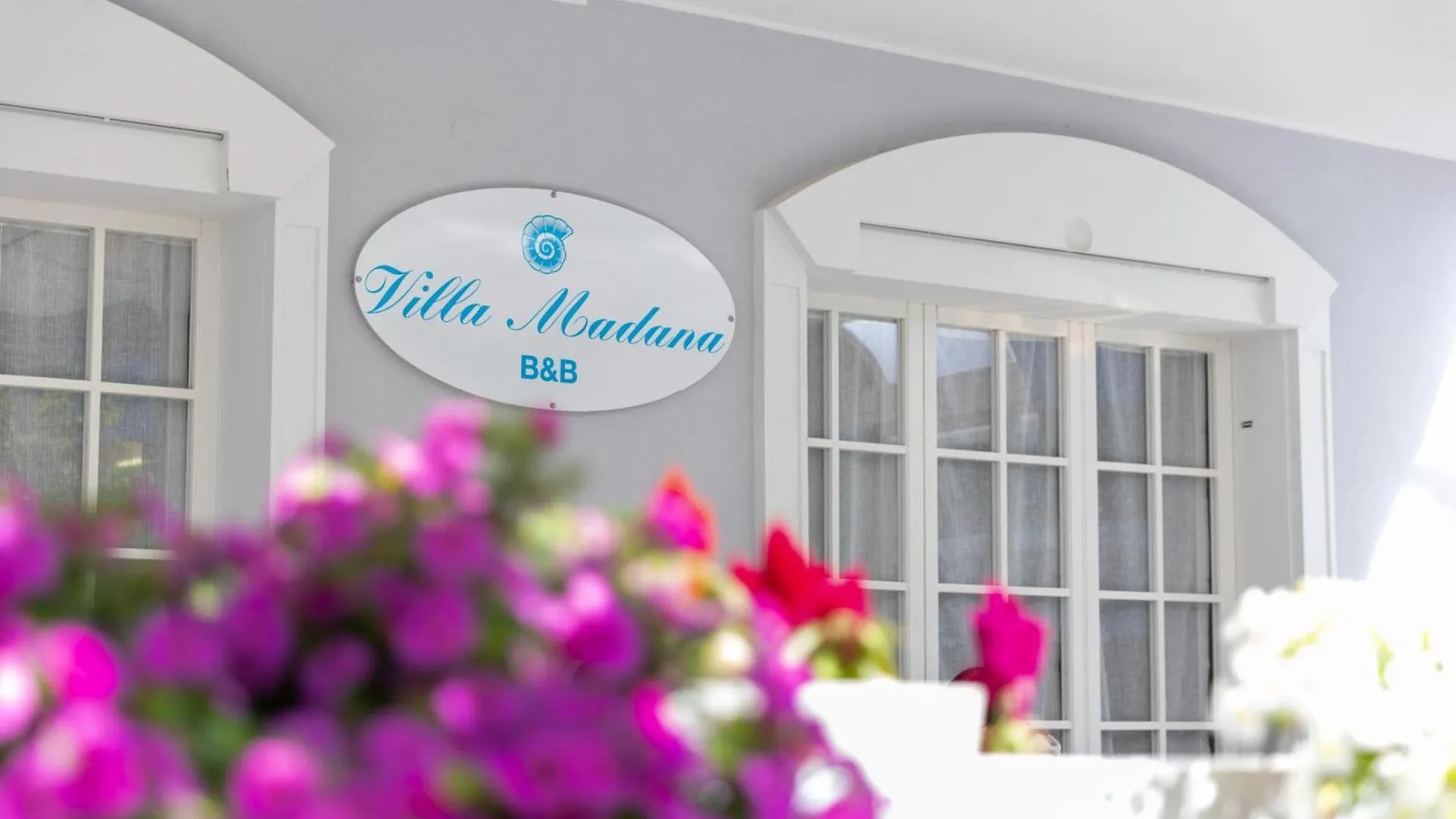 מלון רימיני B&B Villa Madana